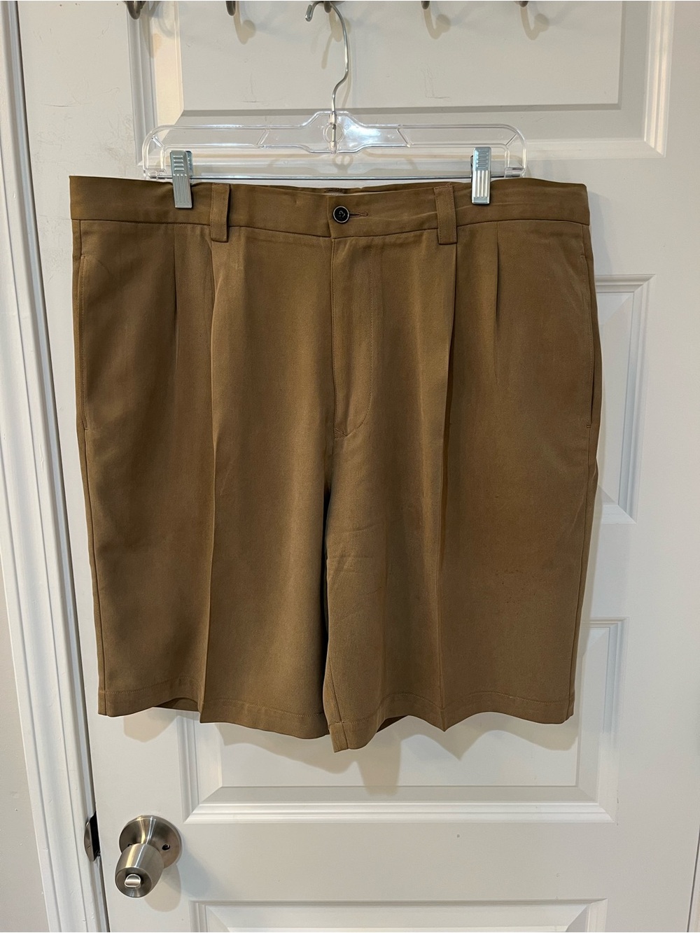 Tommy Bahama Relax Pleated Silk Shorts Men’s 36 Brown 100% Silk Casual Island